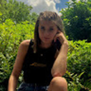 Meet your Posher, Emilee